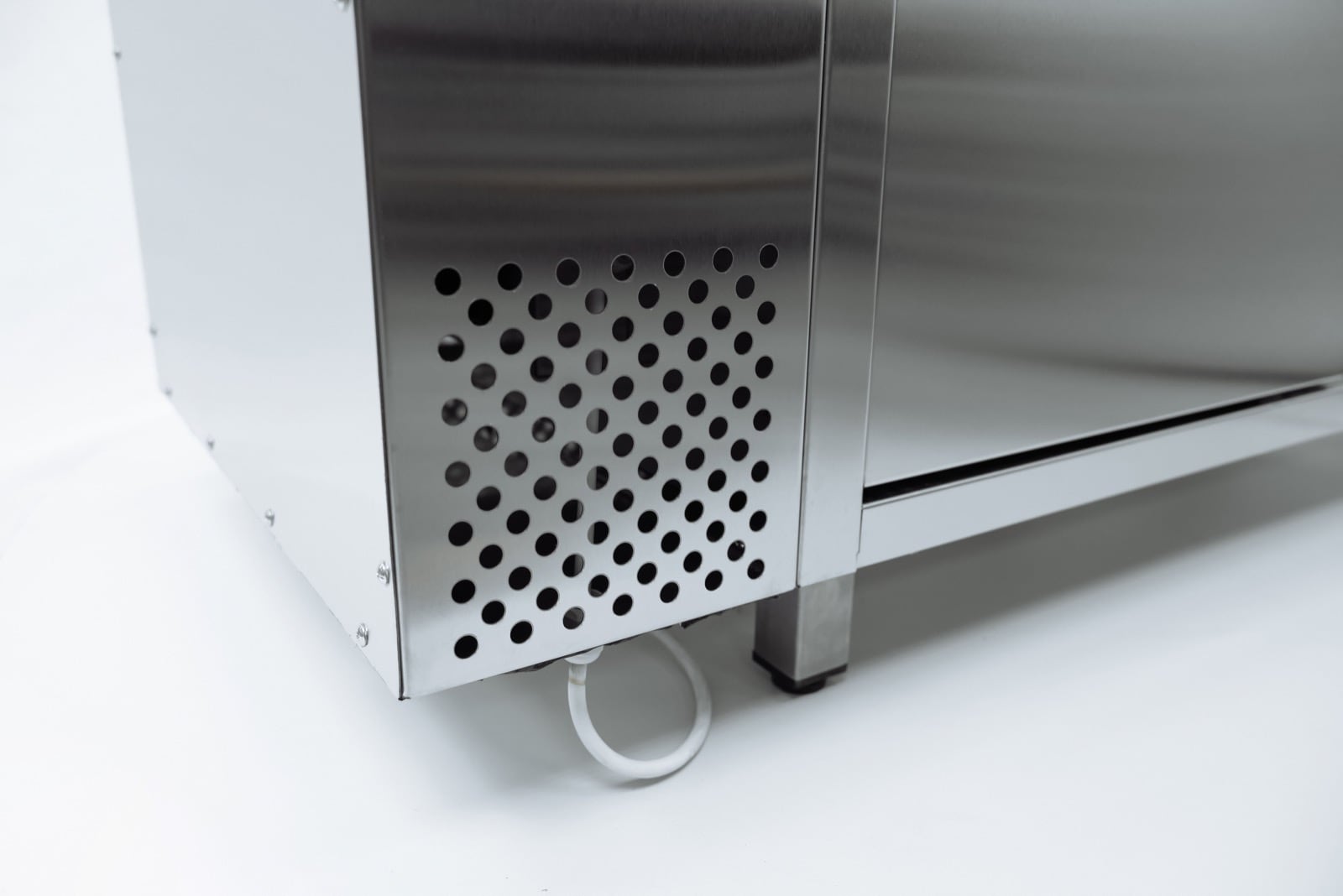 Фрагмент теплового стола.