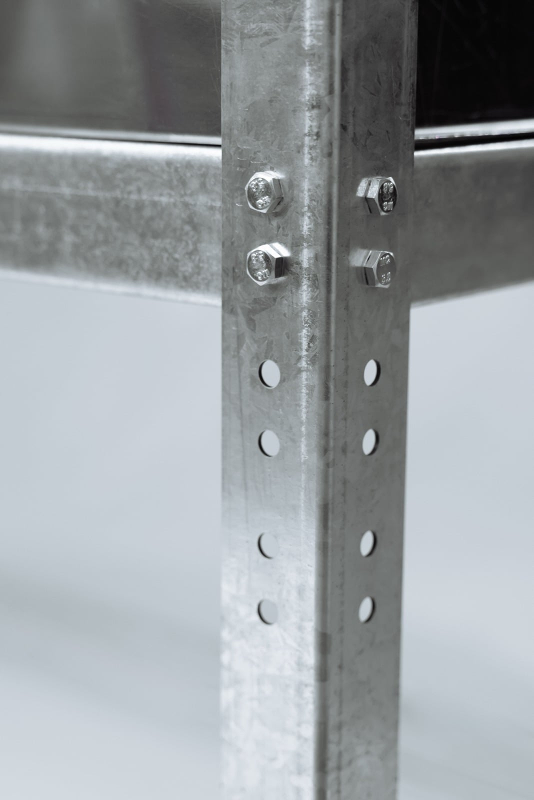 Фрагмент каркаса моечной ванны.