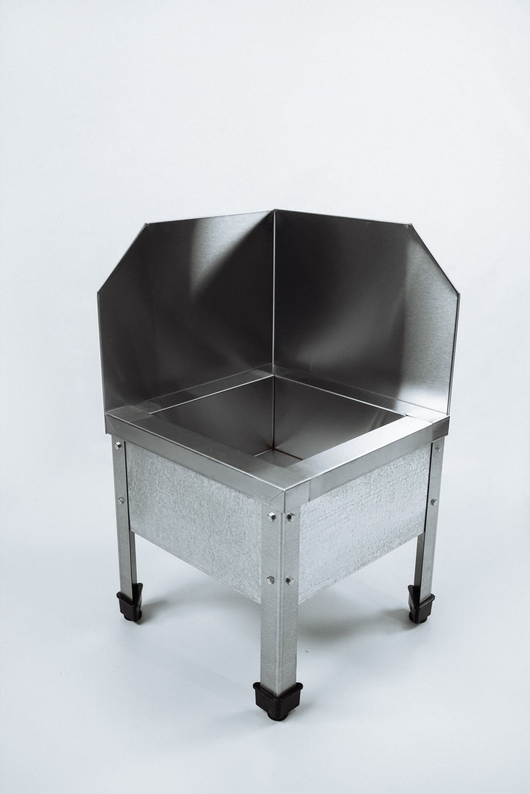 Моповая ванна с бортом.